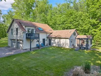 Property at 29 Fawn Road, Constantia, NY 13028