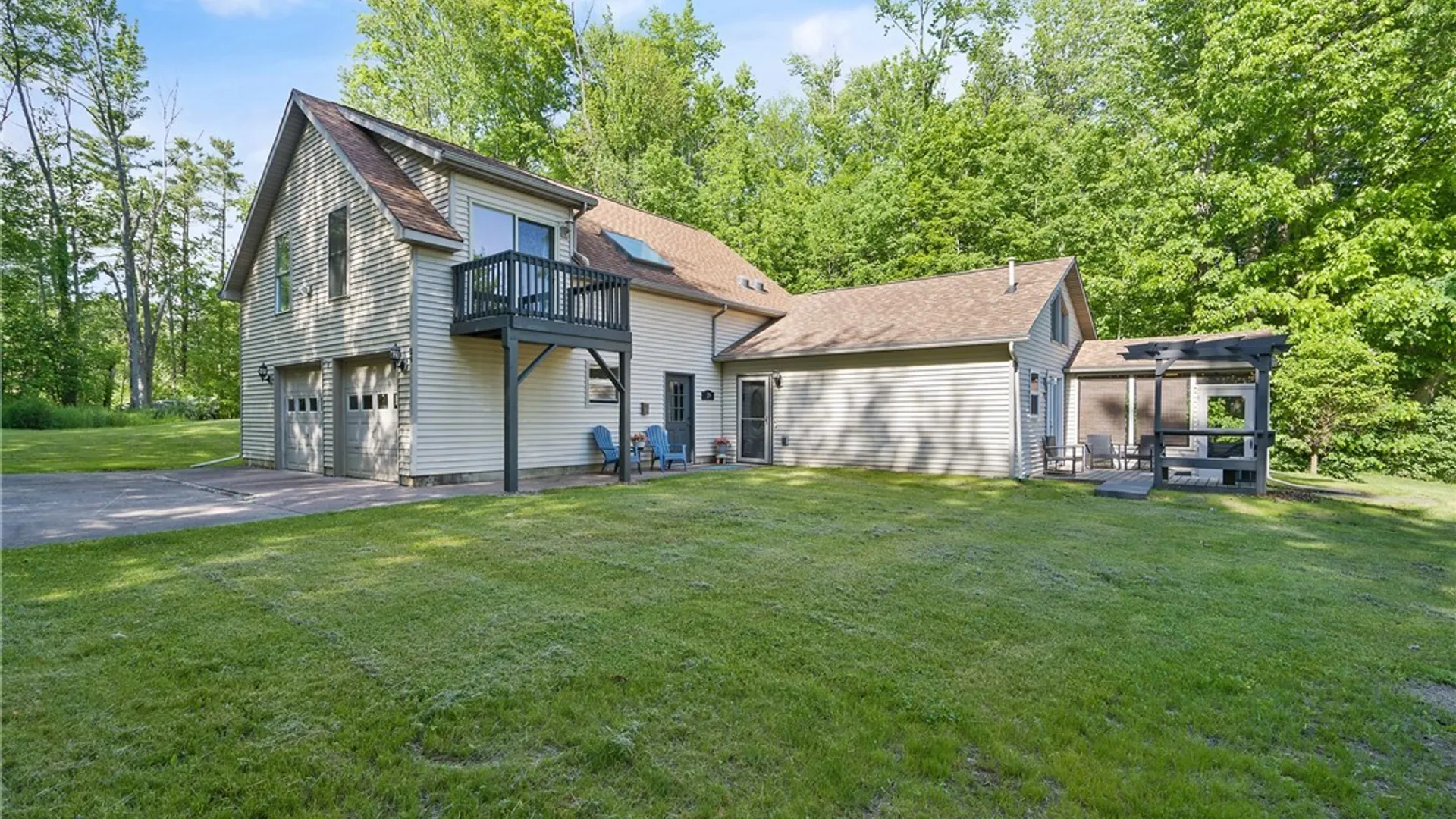 Property at 29 Fawn Road, Constantia, NY 13028 2
