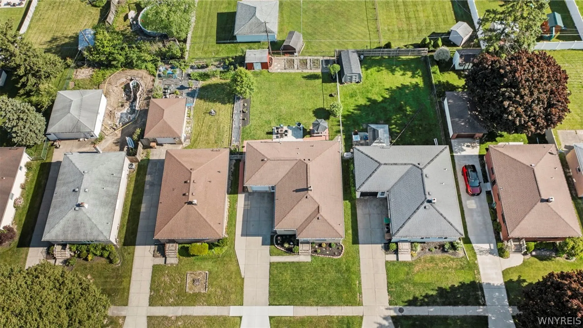 Property at 59 Davidson Drive, Cheektowaga, NY 14043 3