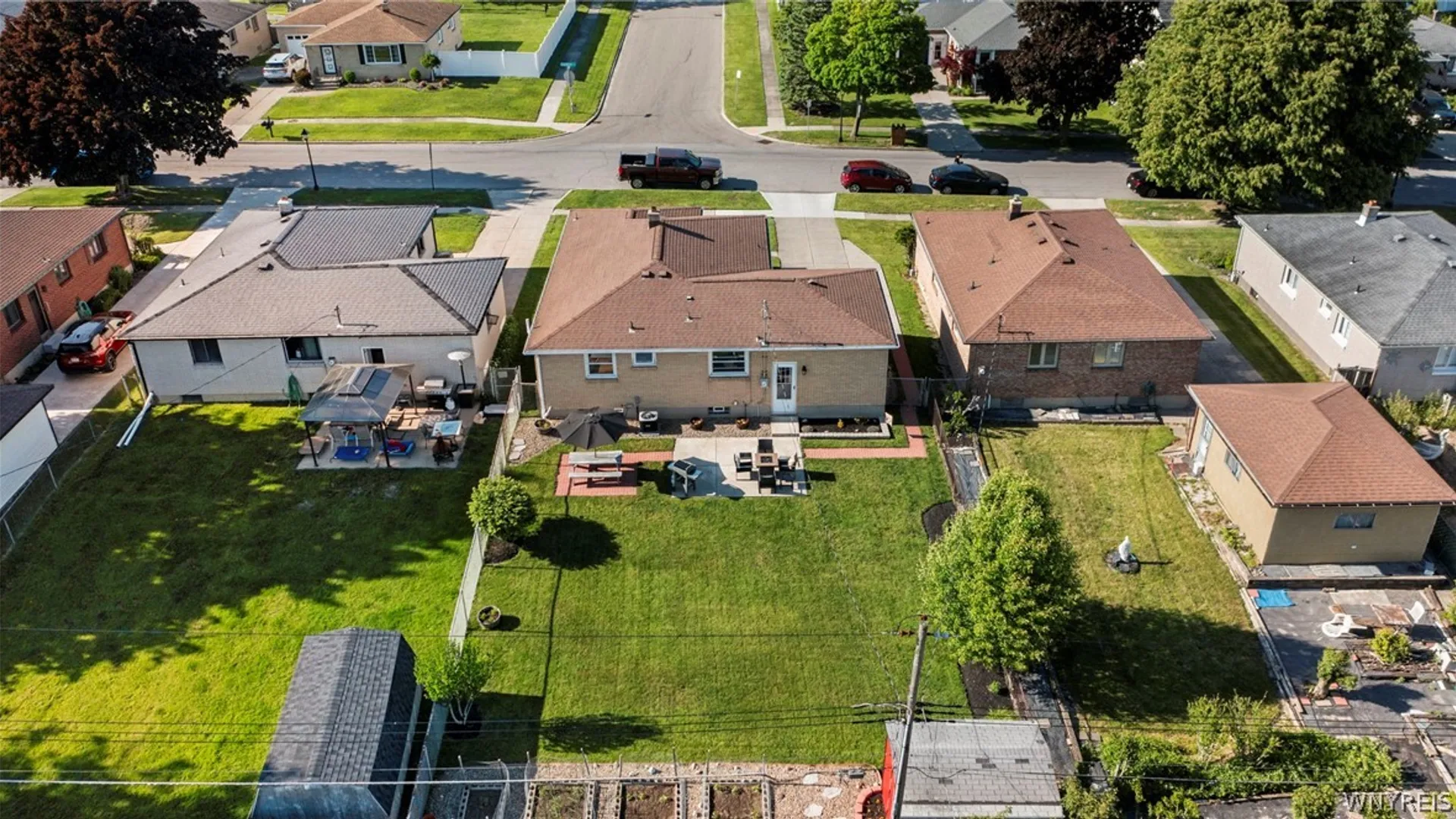 Property at 59 Davidson Drive, Cheektowaga, NY 14043 33