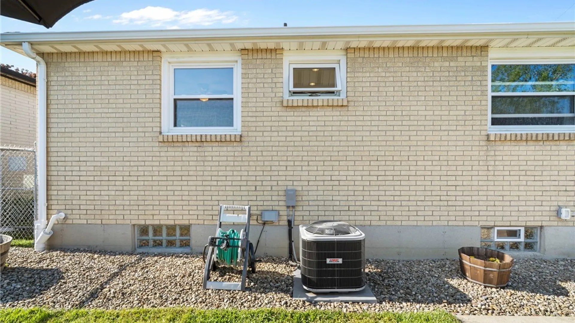 Property at 59 Davidson Drive, Cheektowaga, NY 14043 35