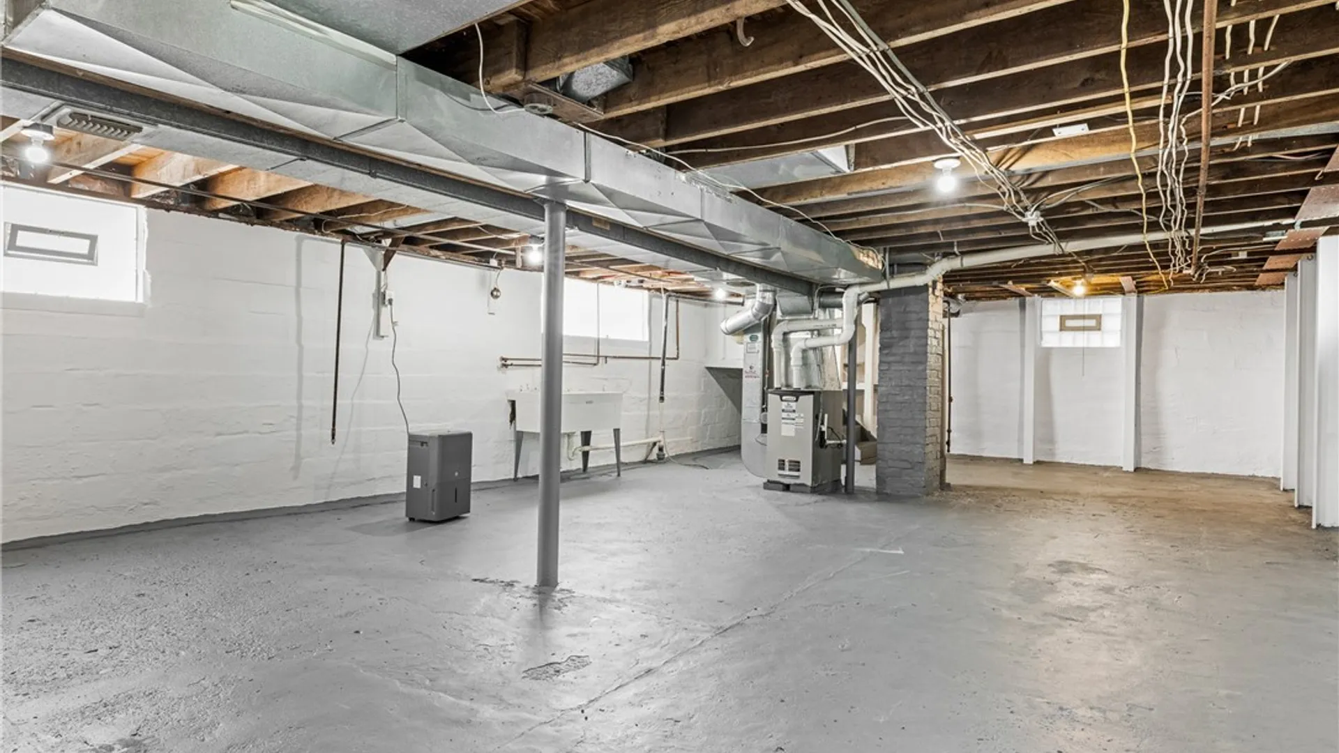 Property at 43 Regent Street, Buffalo, NY 14206 25