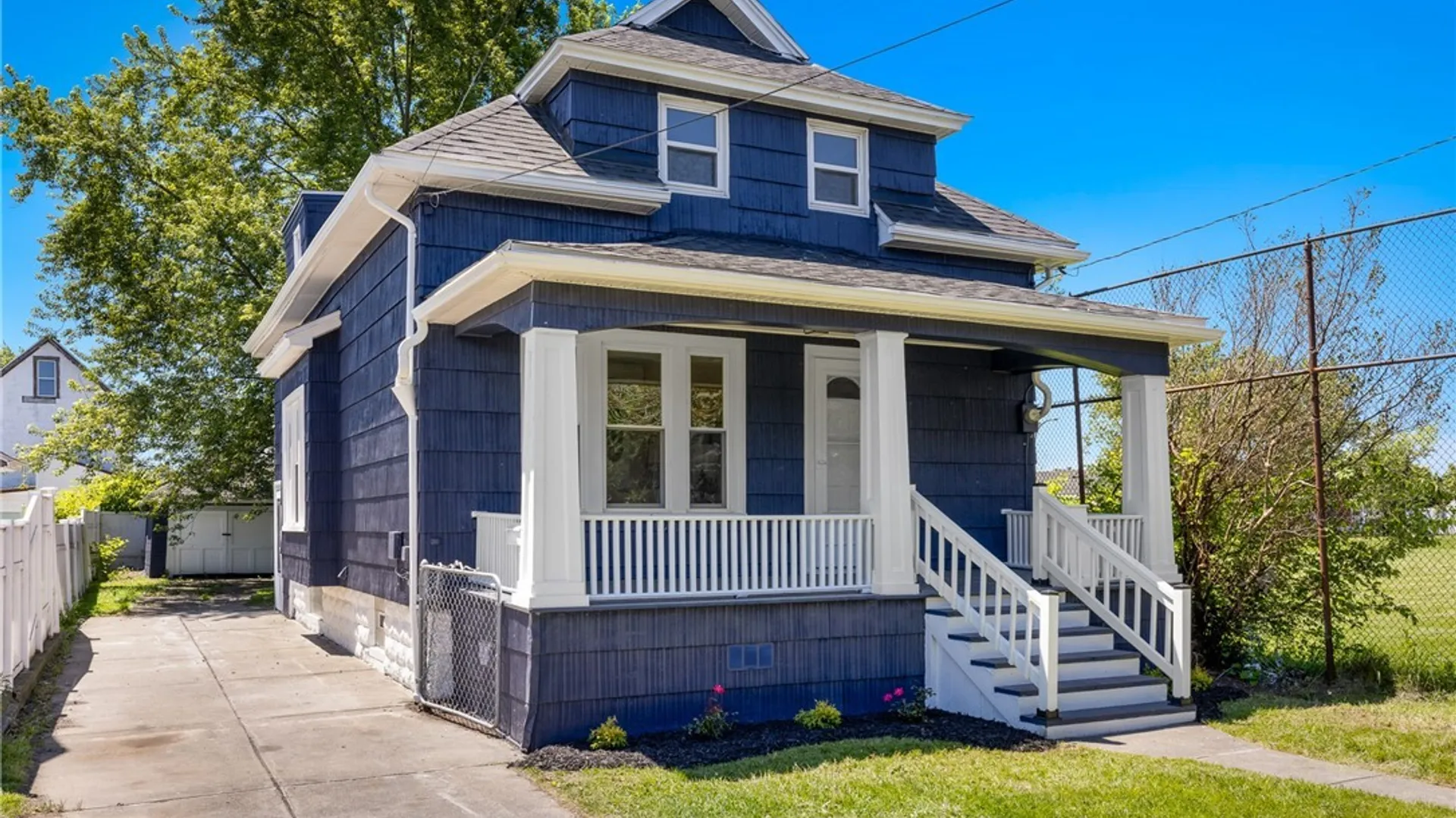 Property at 43 Regent Street, Buffalo, NY 14206 4
