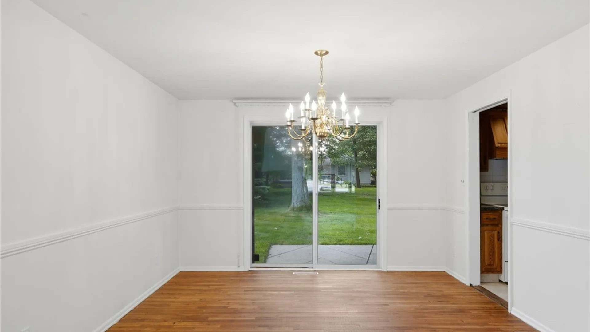 Property at 107 Sunrise, West Seneca, NY 14224 10