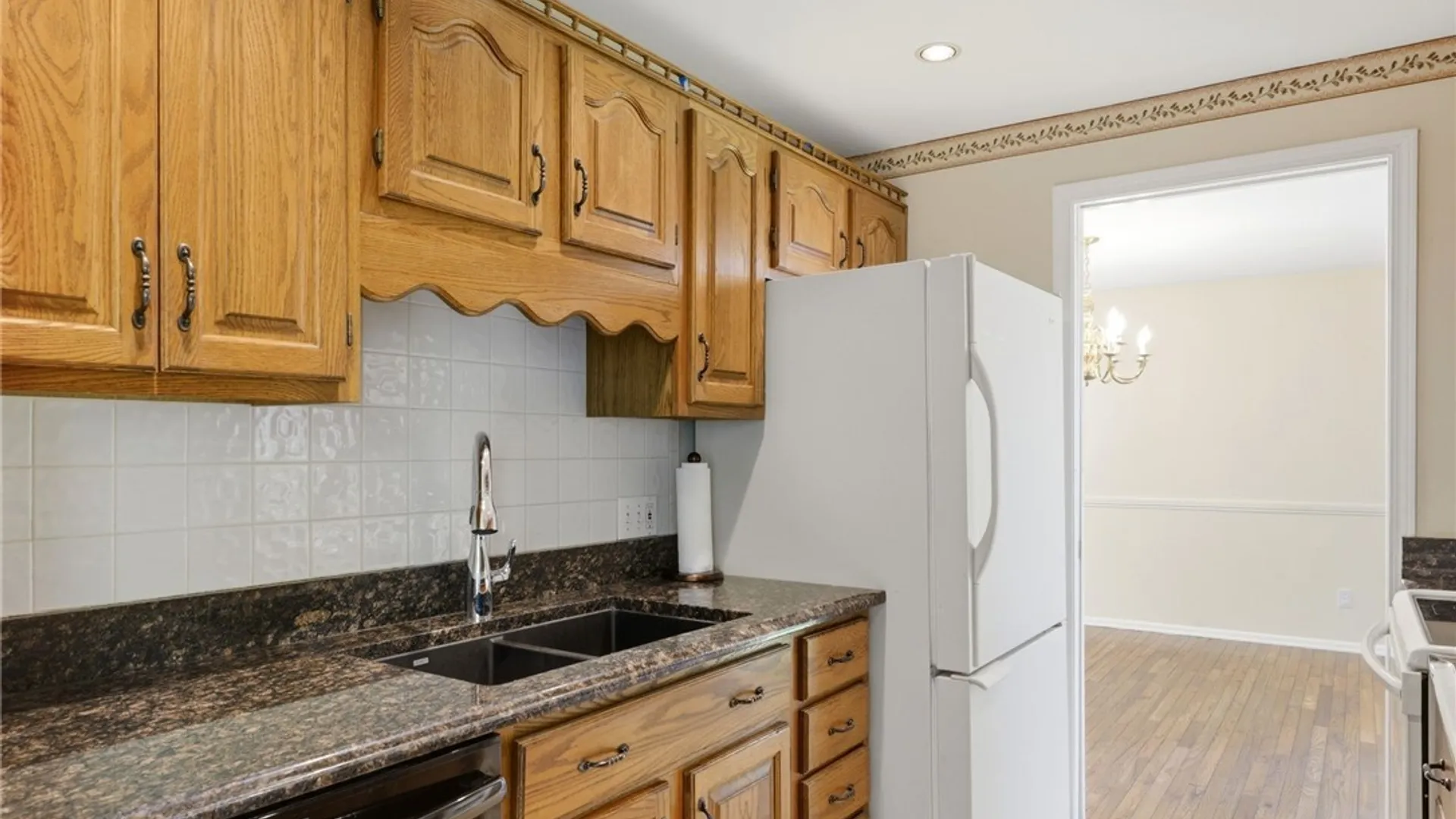 Property at 107 Sunrise, West Seneca, NY 14224 19