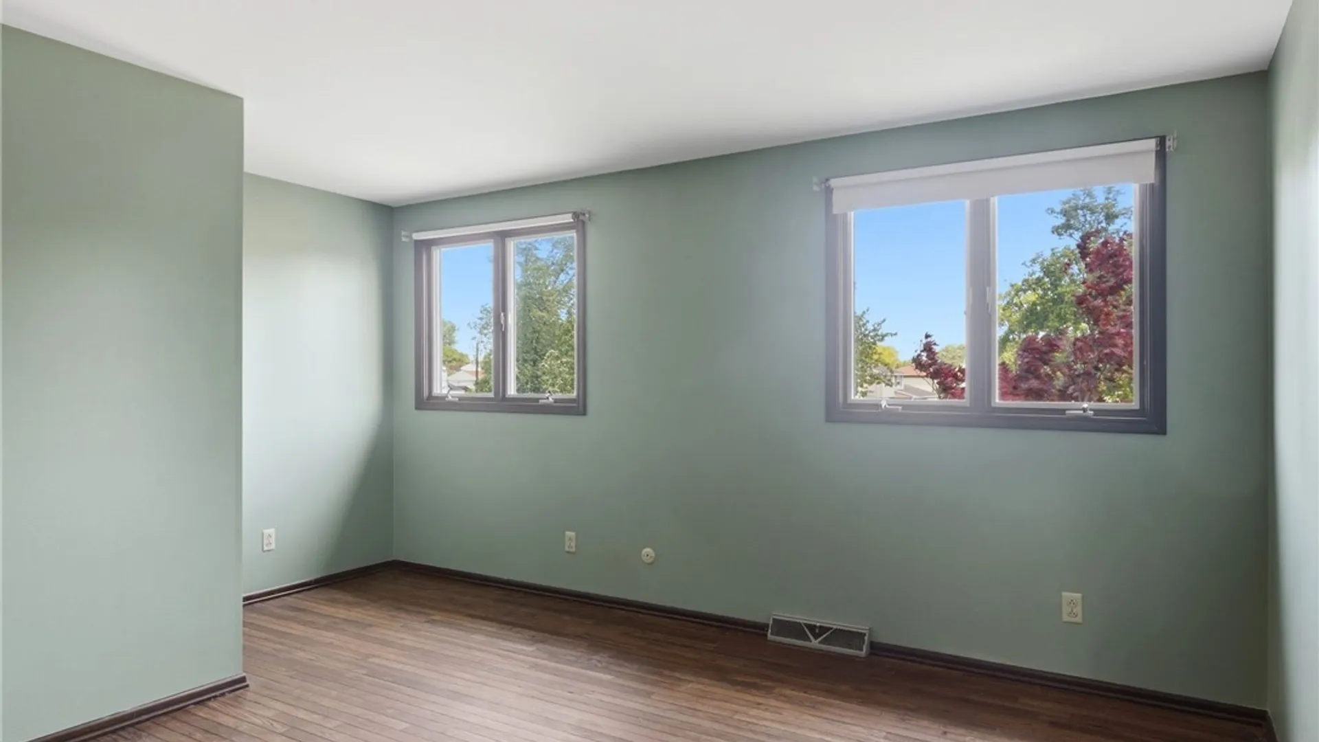 Property at 107 Sunrise, West Seneca, NY 14224 30