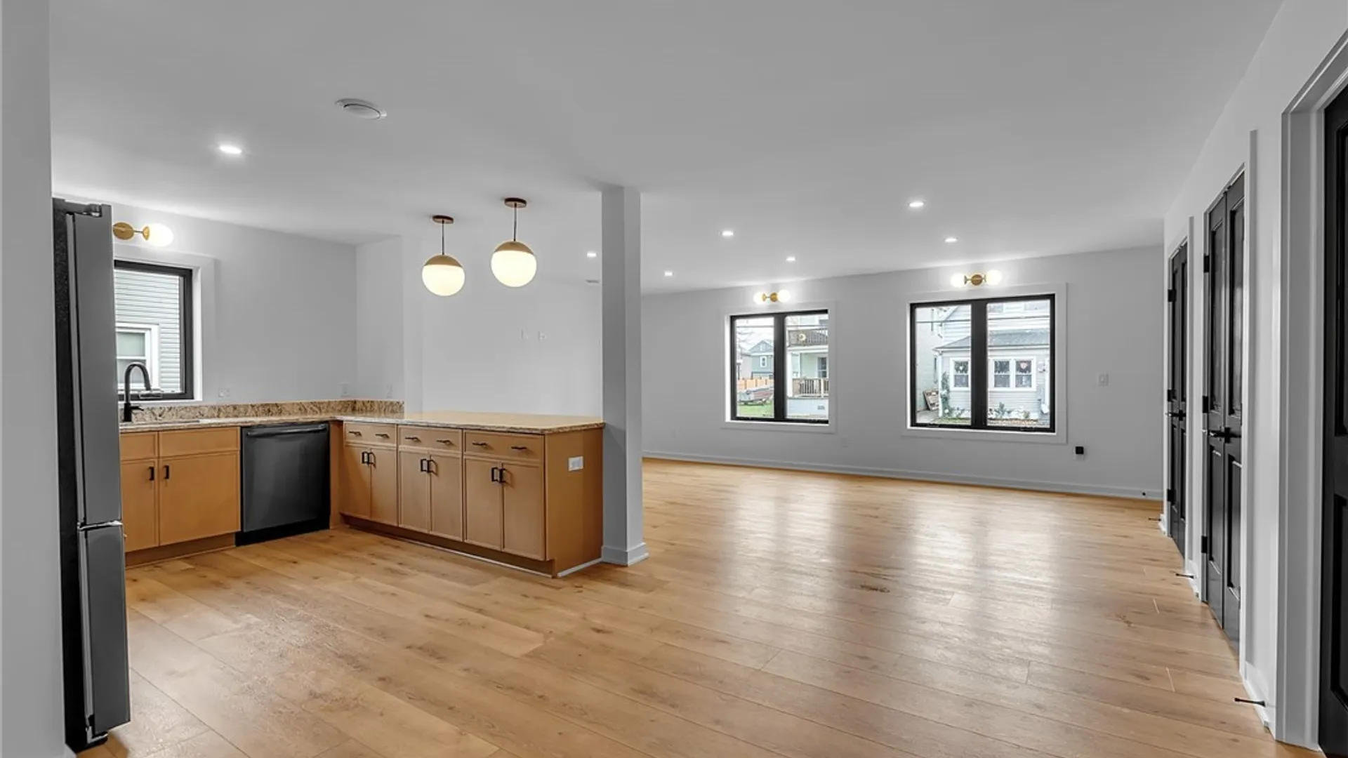 Property at 780 S Division Street, Buffalo, NY 14210 5