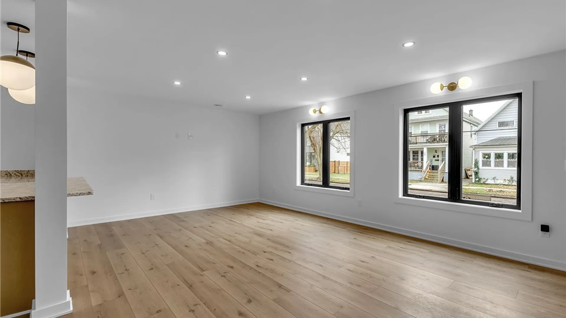 Property at 780 S Division Street, Buffalo, NY 14210 8