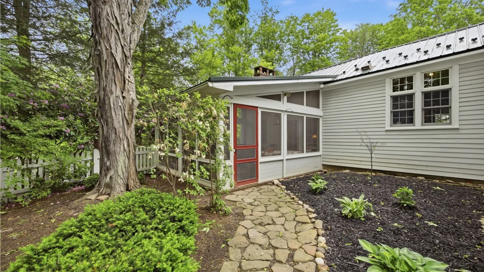 Property at 9665 New Oregon Road, Eden, NY 14057 6