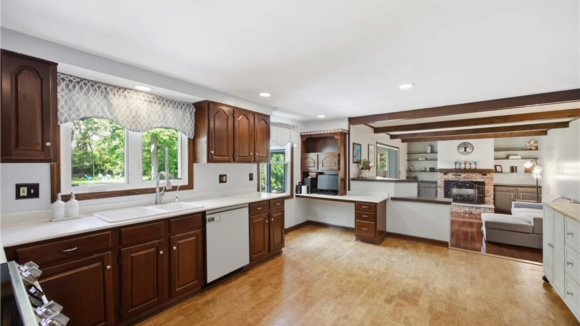 Property at 152 Schimwood Court, Amherst, NY 14068 11