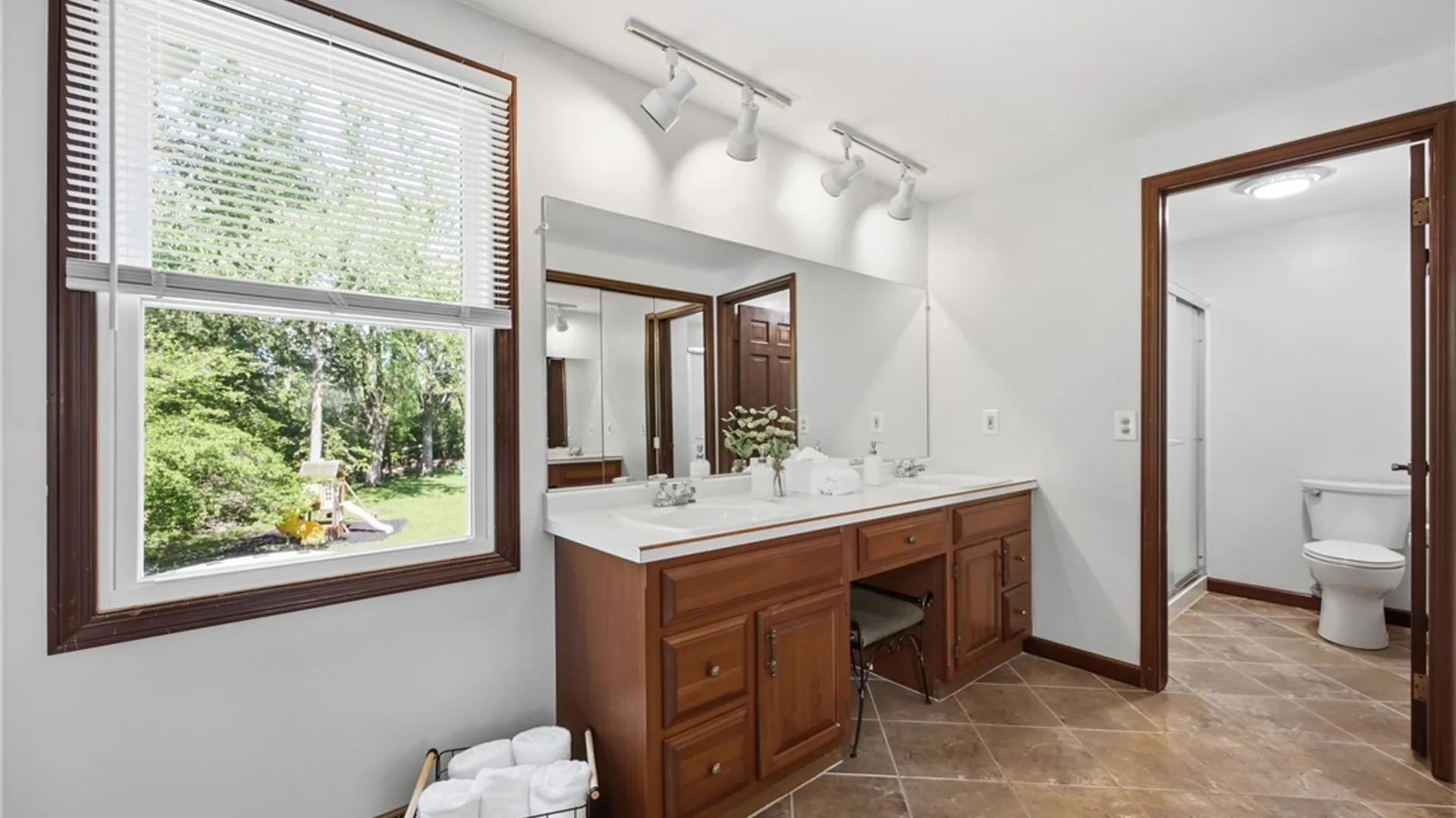 Property at 152 Schimwood Court, Amherst, NY 14068 24