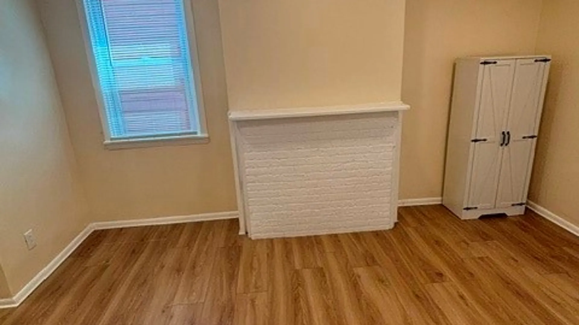 Property at 318 14th Street, Buffalo, NY 14213 9
