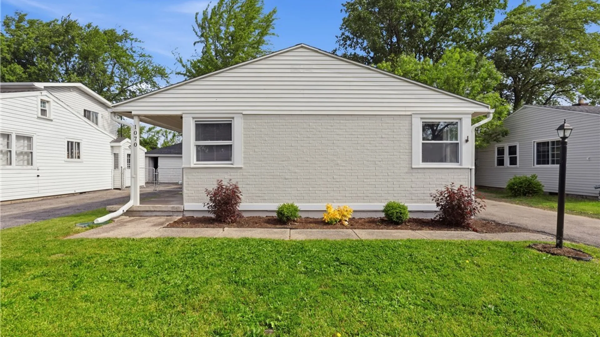 Property at 1070 Highland Avenue, Tonawanda, NY 14223 2