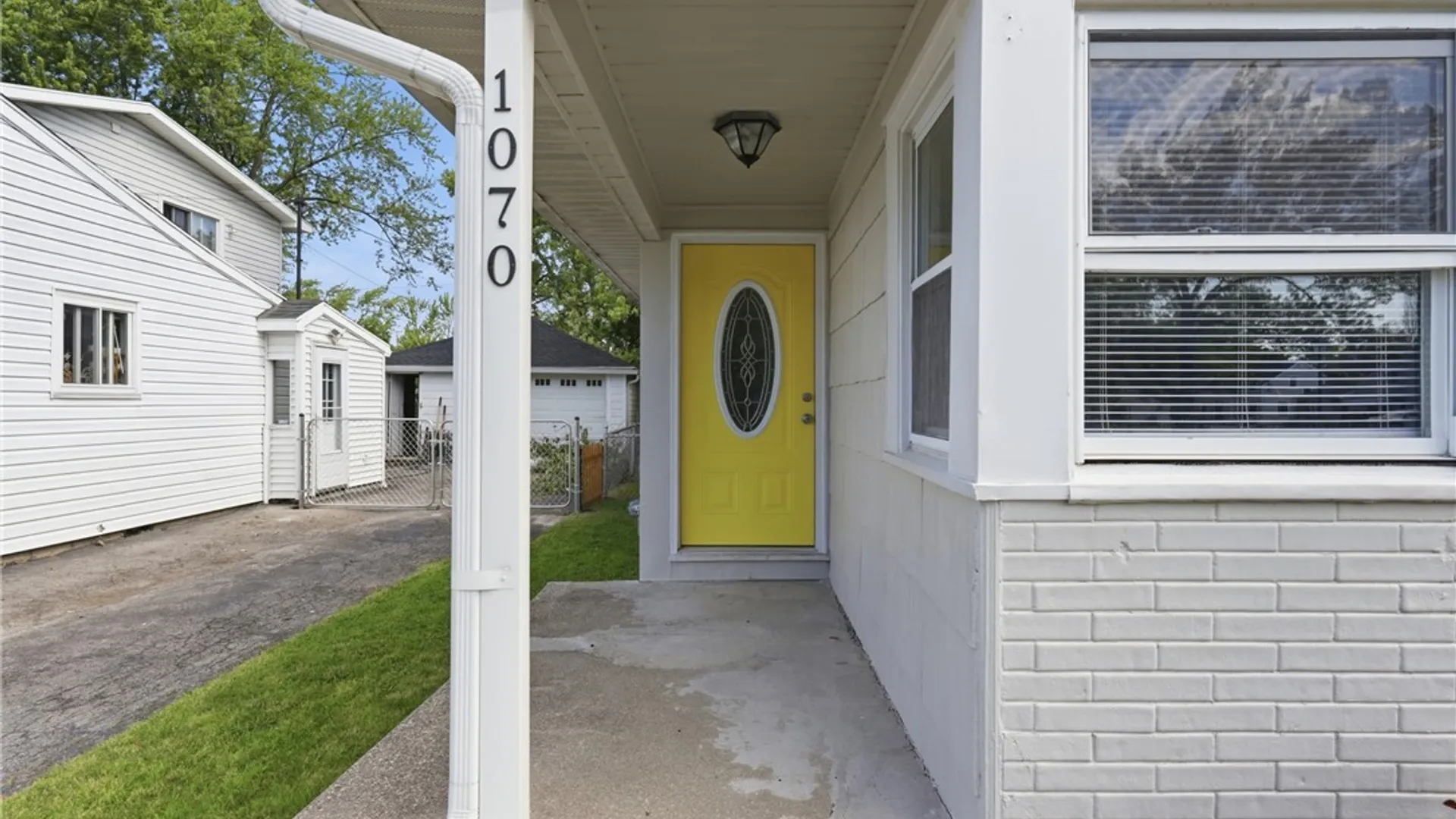 Property at 1070 Highland Avenue, Tonawanda, NY 14223 4