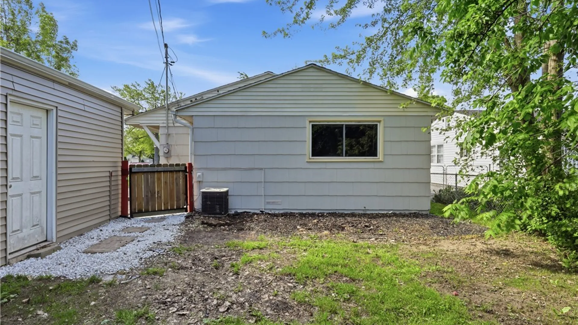 Property at 1070 Highland Avenue, Tonawanda, NY 14223 41