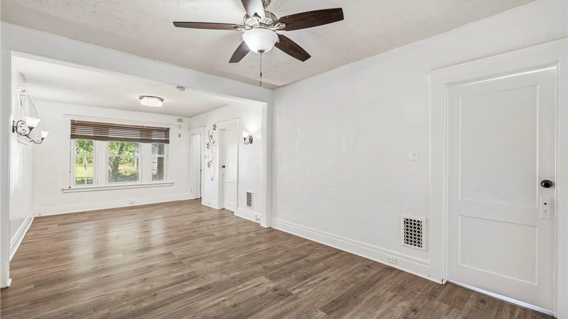 Property at 191 Schuele Avenue, Buffalo, NY 14215 12