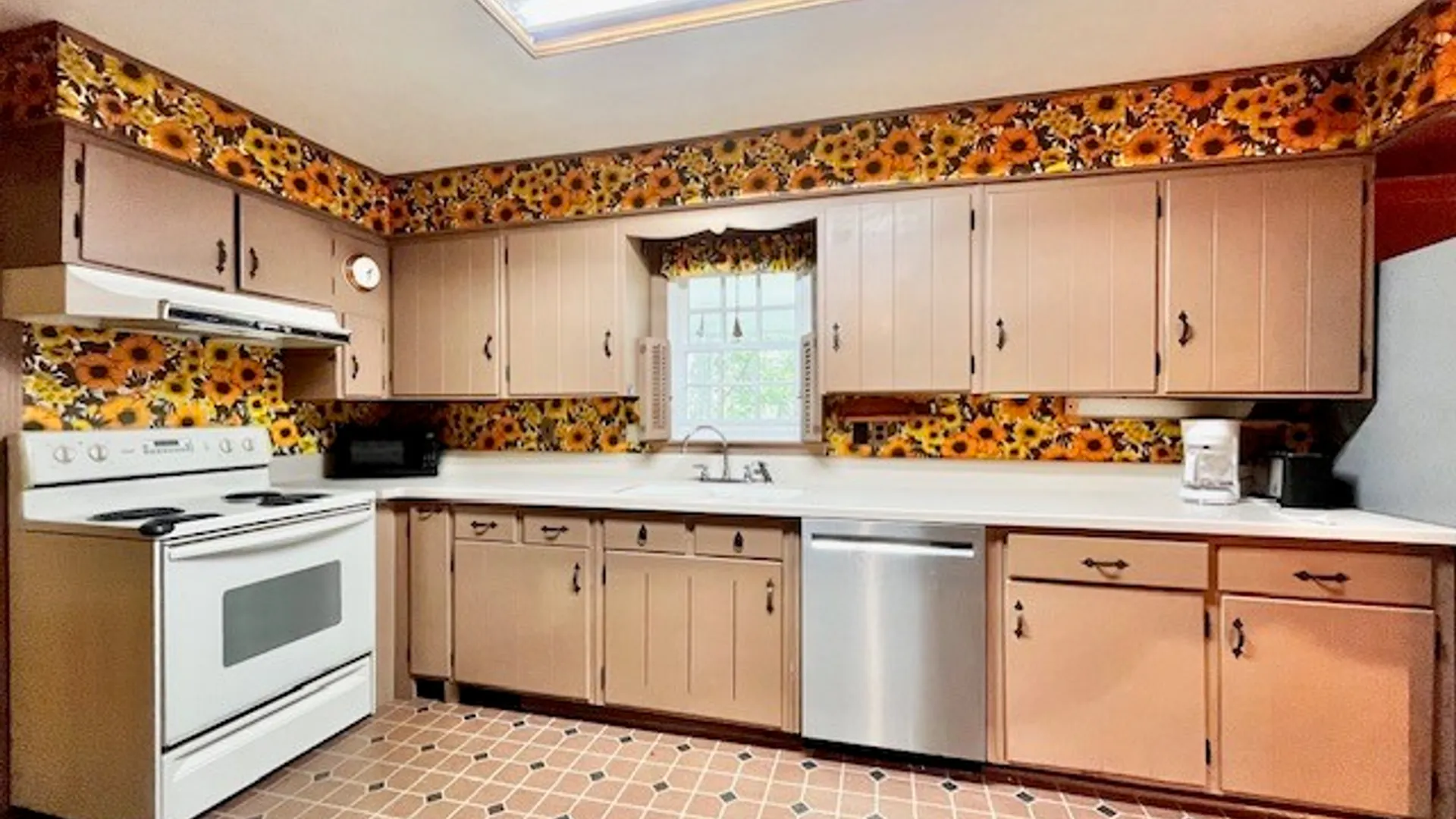 Property at 35 Country Lane, Penfield, NY 14526 17