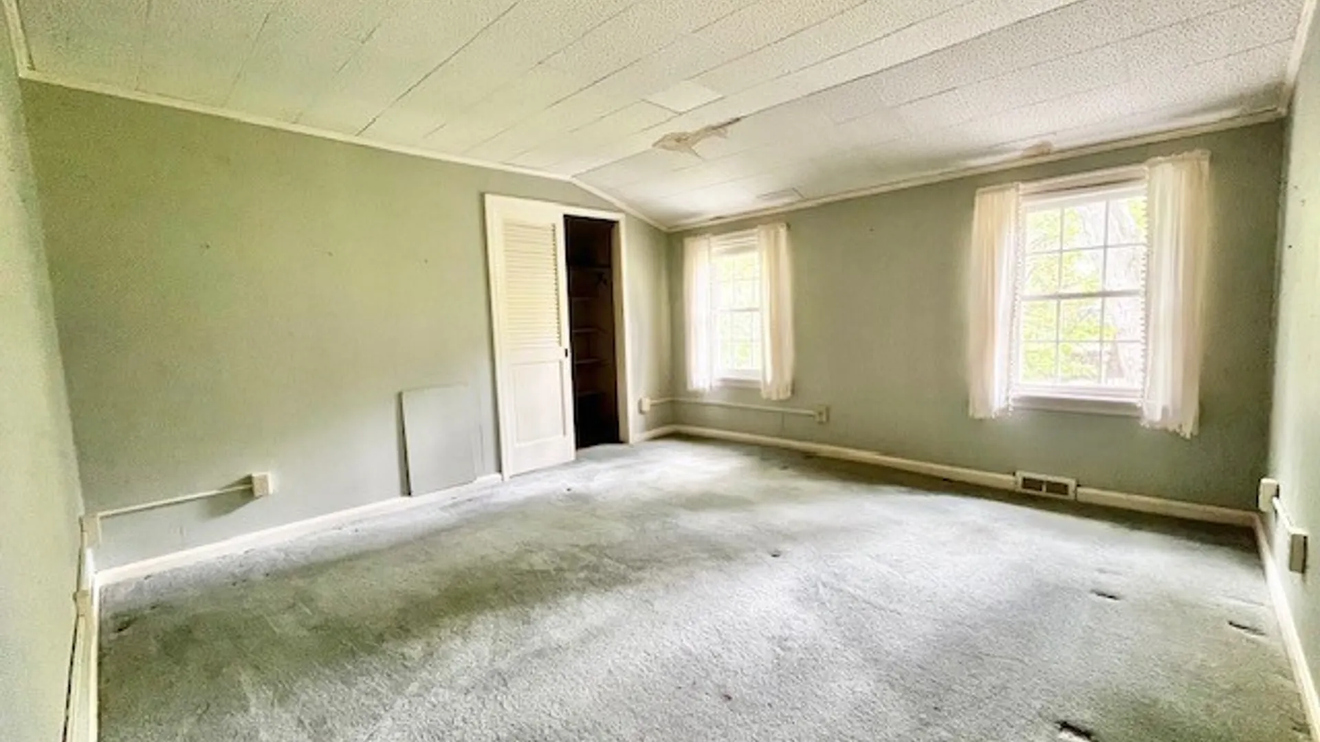 Property at 35 Country Lane, Penfield, NY 14526 33