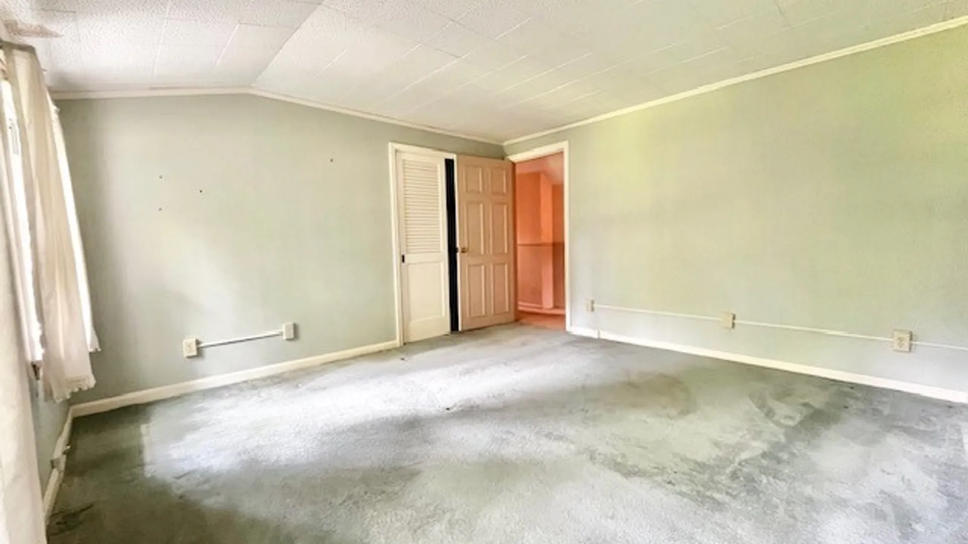 Property at 35 Country Lane, Penfield, NY 14526 34