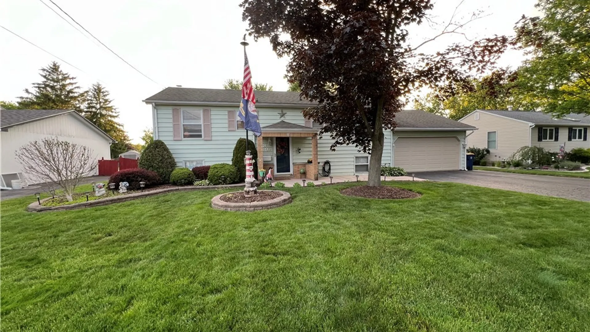 Property at 39 Briarwood Drive, Lockport City, NY 14094 2