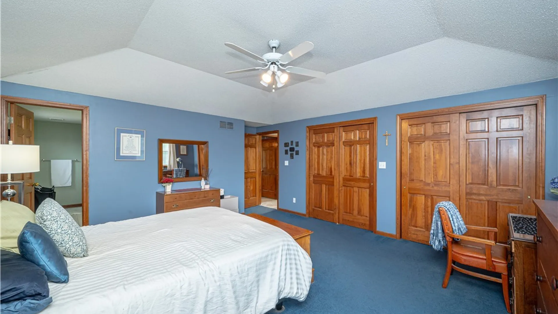 Property at 9381 Pine Breeze Lane, Clarence, NY 14032 34
