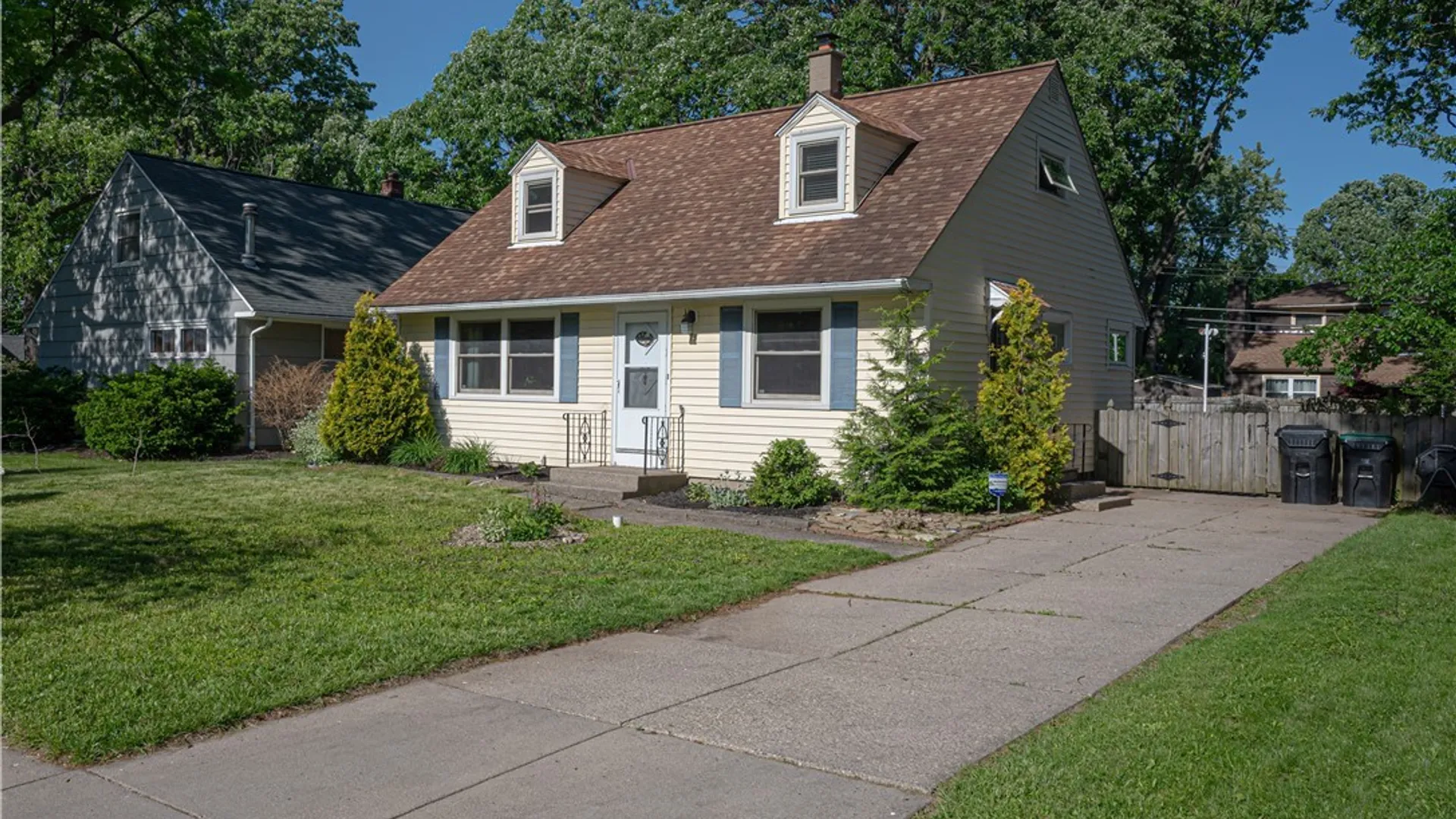Property at 73 Ashford Avenue, Tonawanda, NY 14150 3
