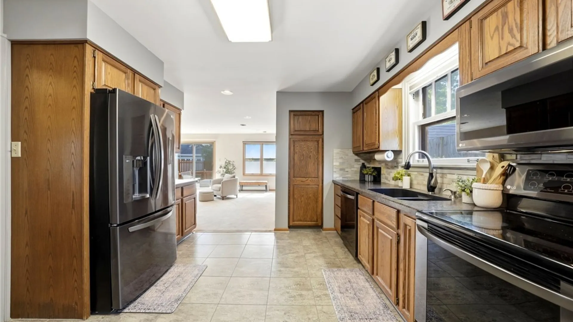 Property at 3925 Washington Street, Niagara Falls, NY 14305 10