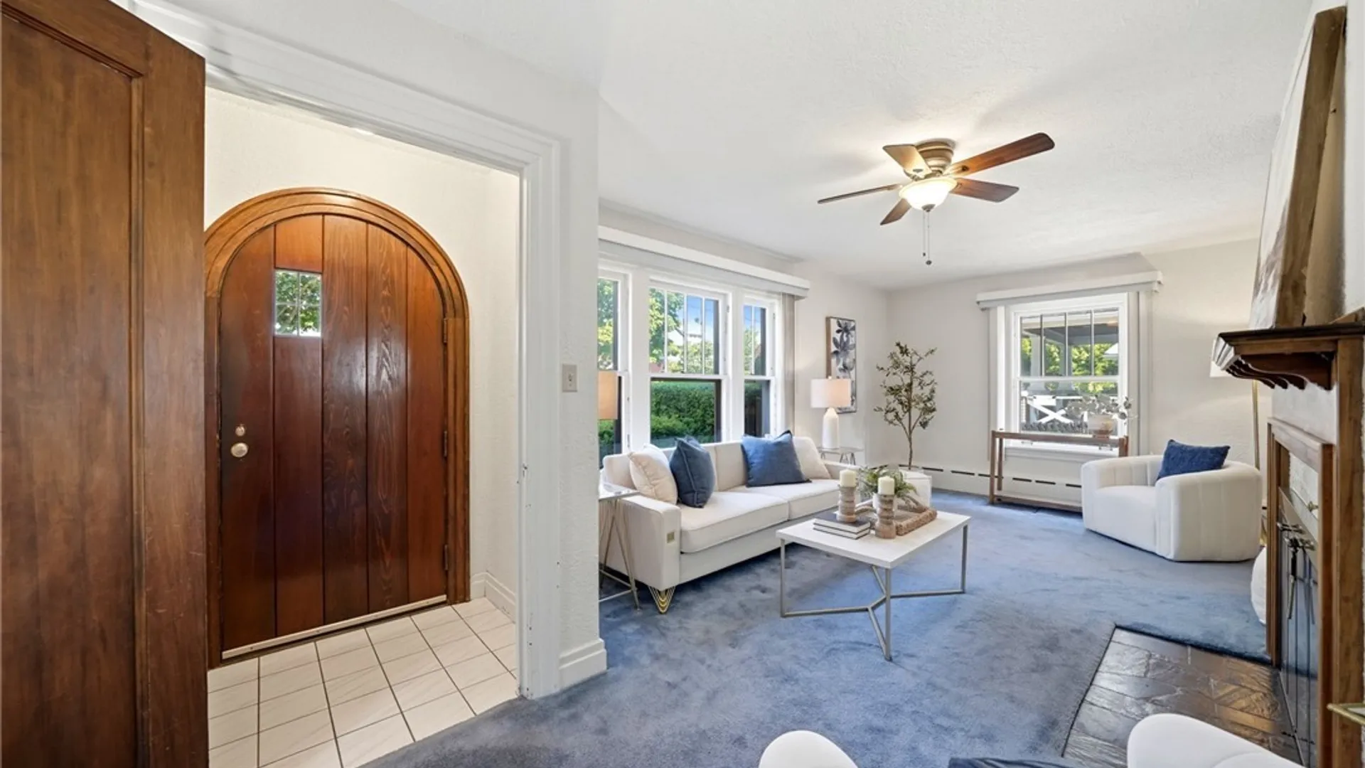 Property at 3925 Washington Street, Niagara Falls, NY 14305 3
