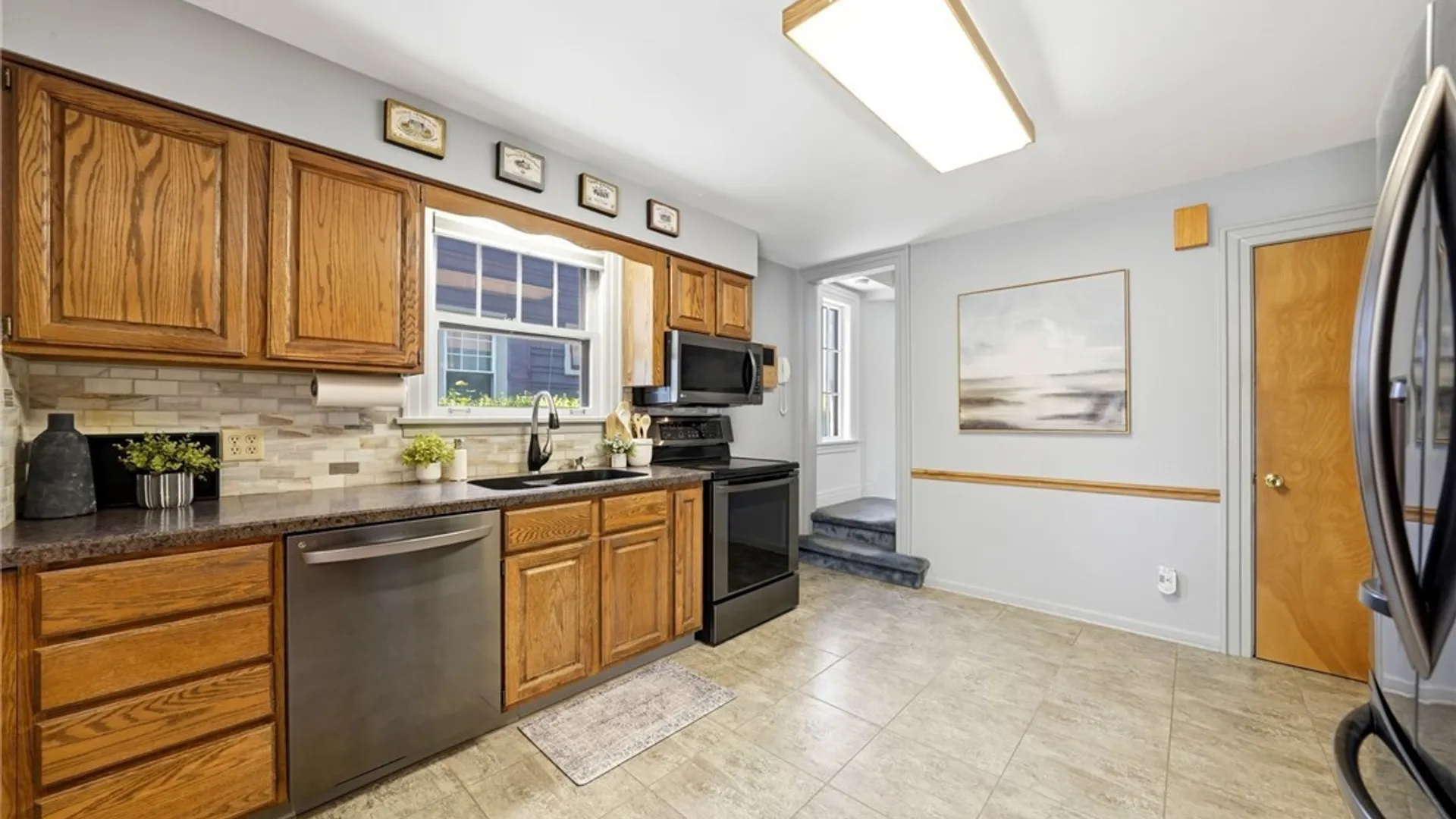 Property at 3925 Washington Street, Niagara Falls, NY 14305 8