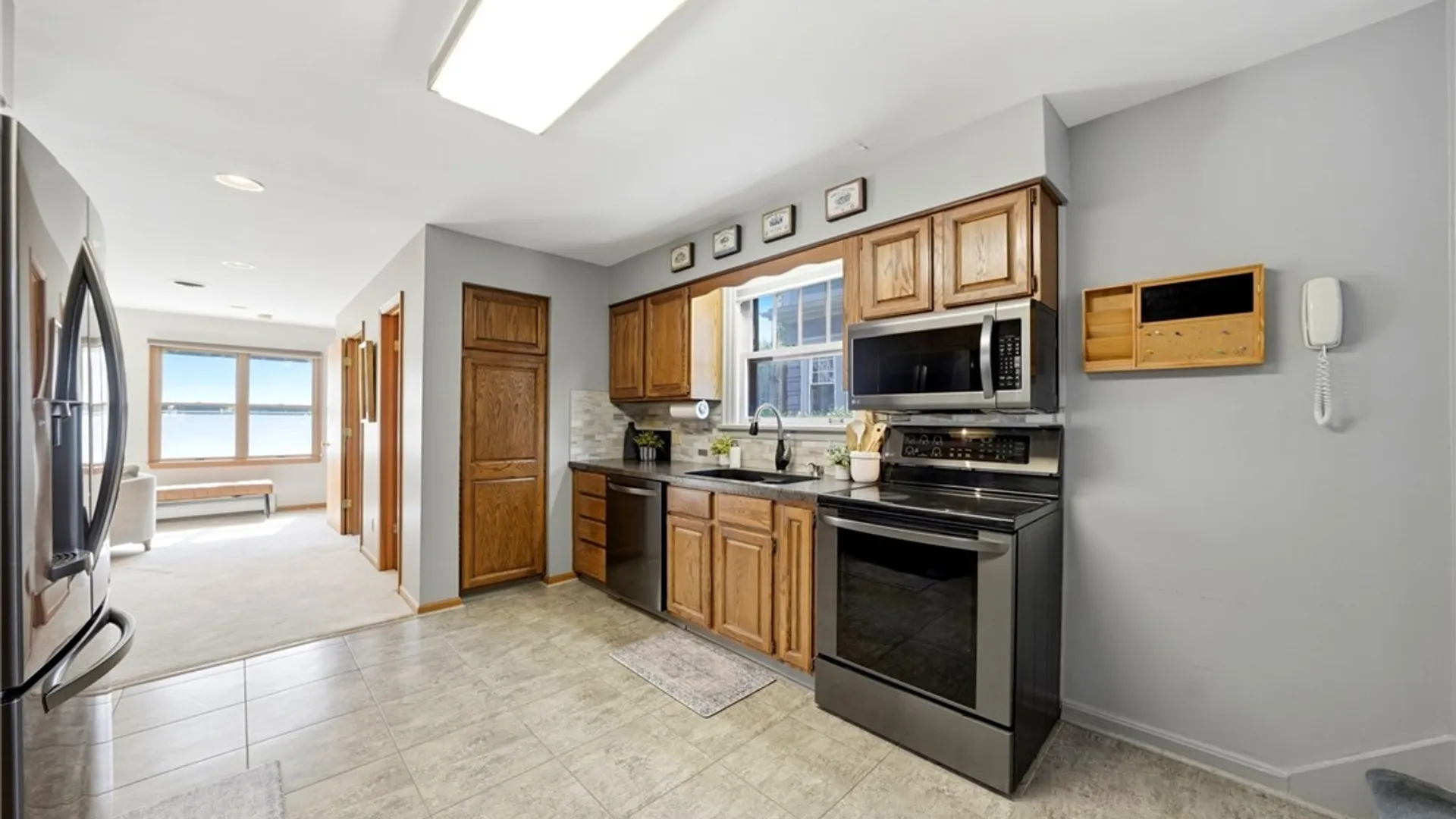 Property at 3925 Washington Street, Niagara Falls, NY 14305 9