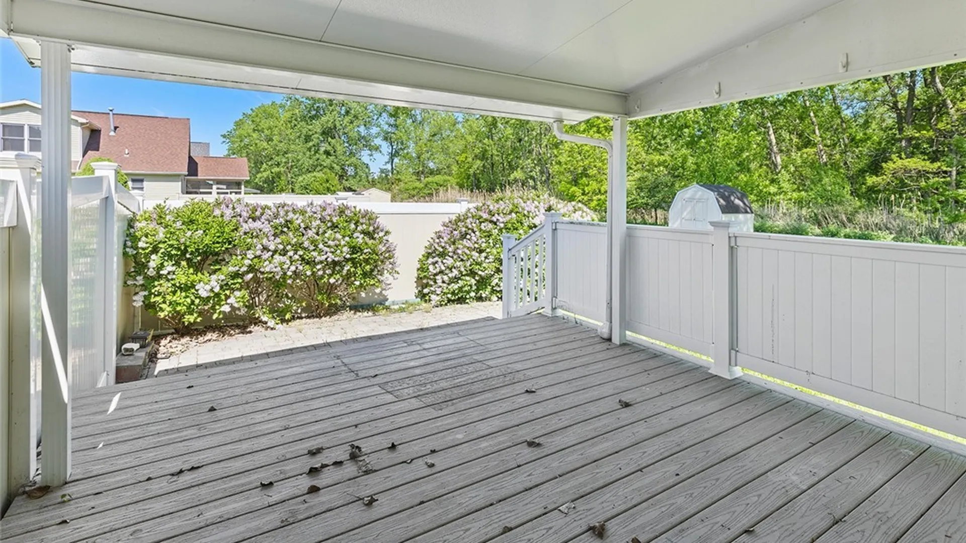 Property at 53 Elmleaf Drive, Cheektowaga, NY 14227 29