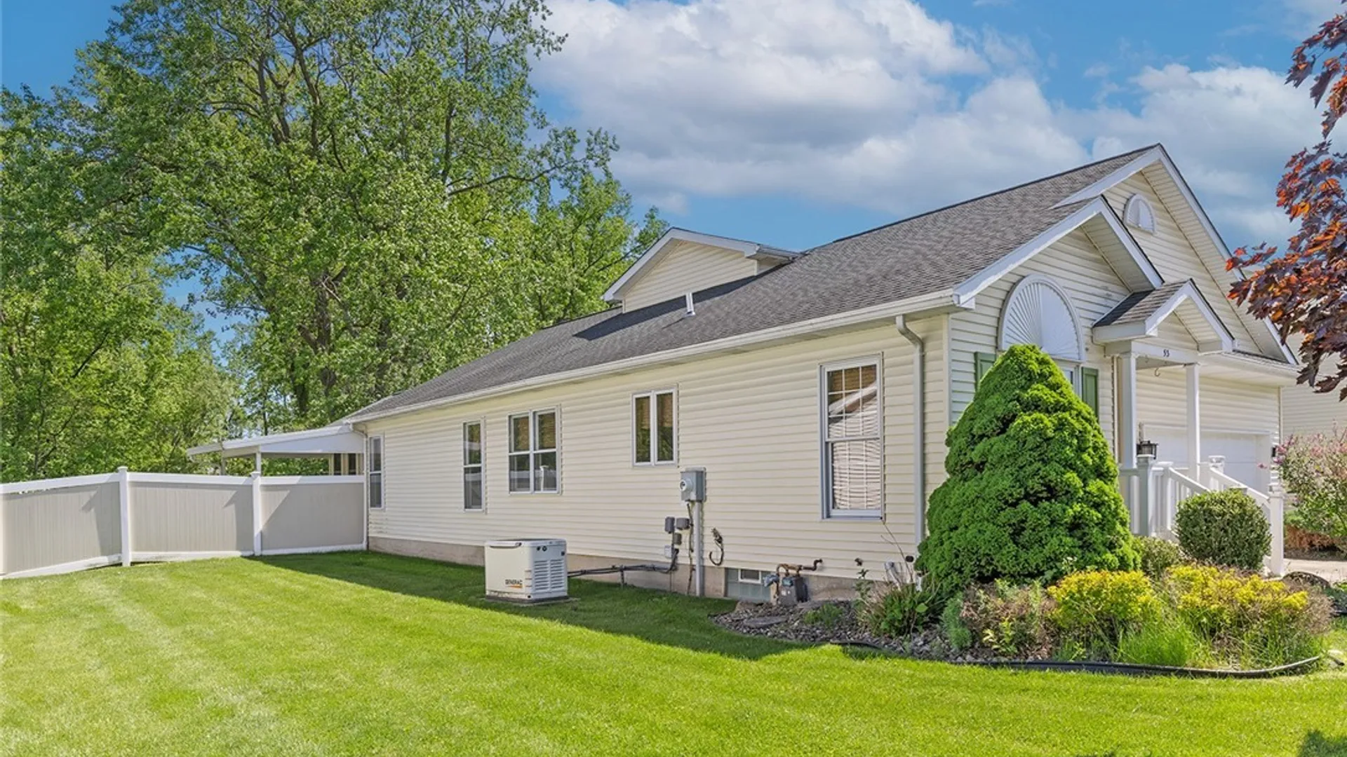 Property at 53 Elmleaf Drive, Cheektowaga, NY 14227 3