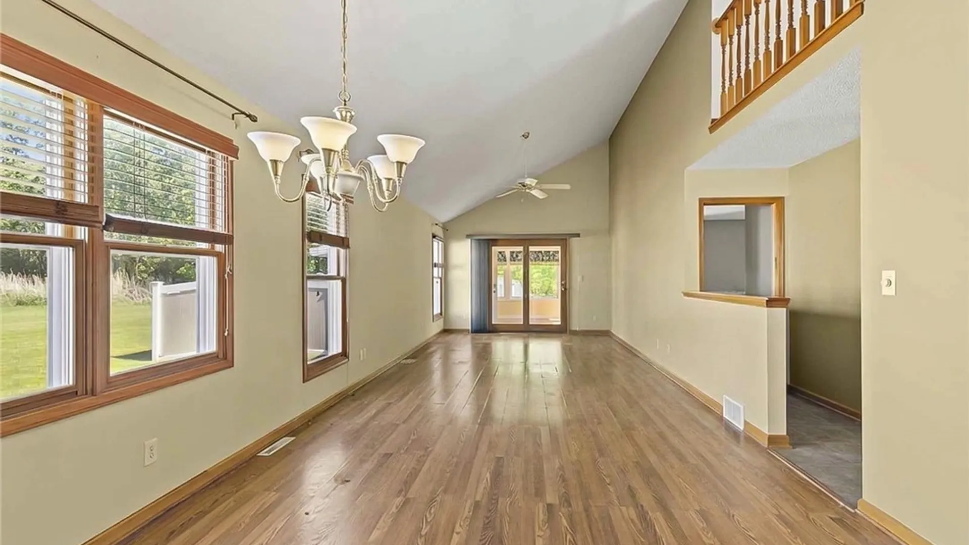 Property at 53 Elmleaf Drive, Cheektowaga, NY 14227 7
