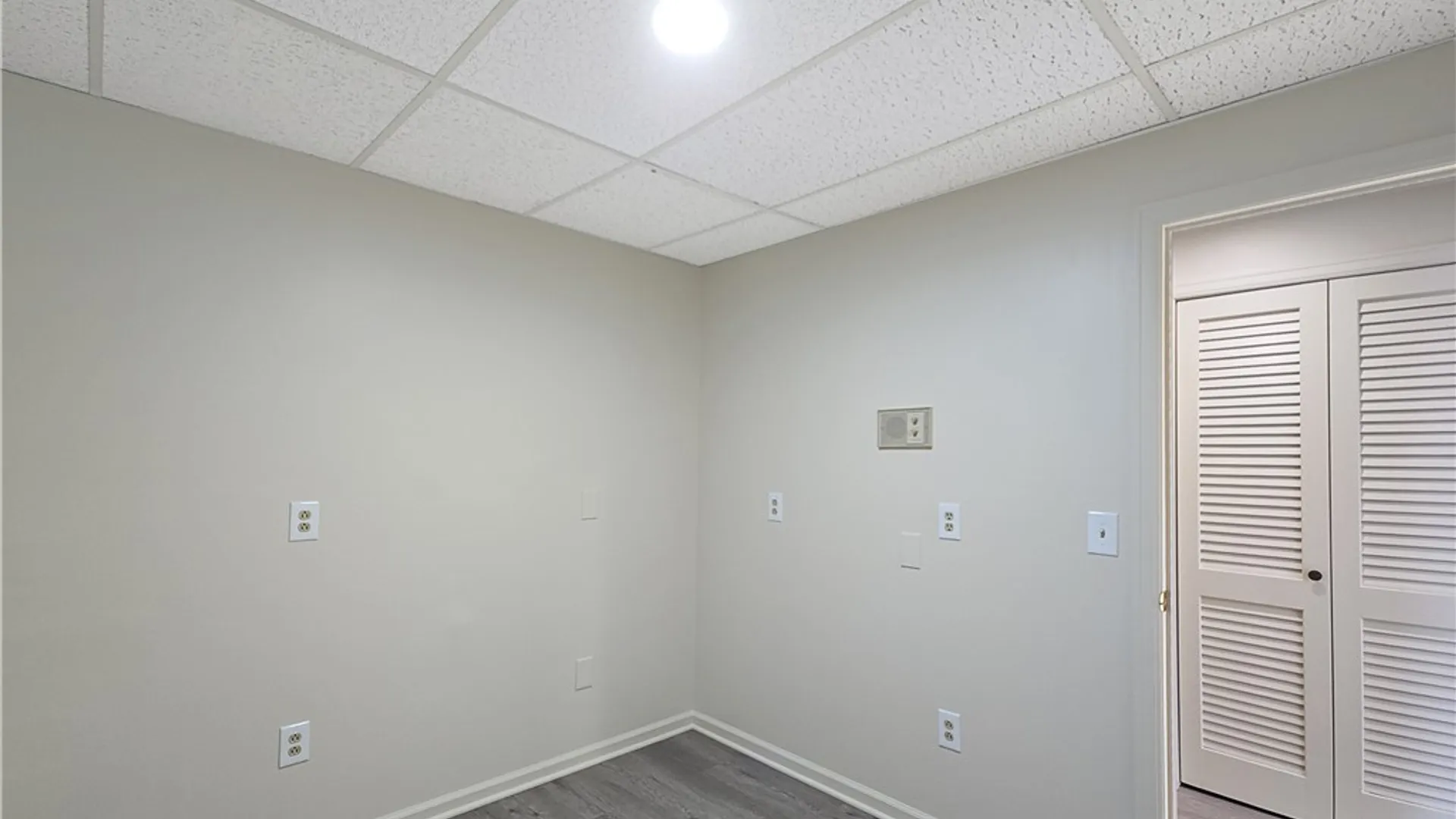 Property at 1564 Mount Hope Avenue, Rochester, NY 14620 20