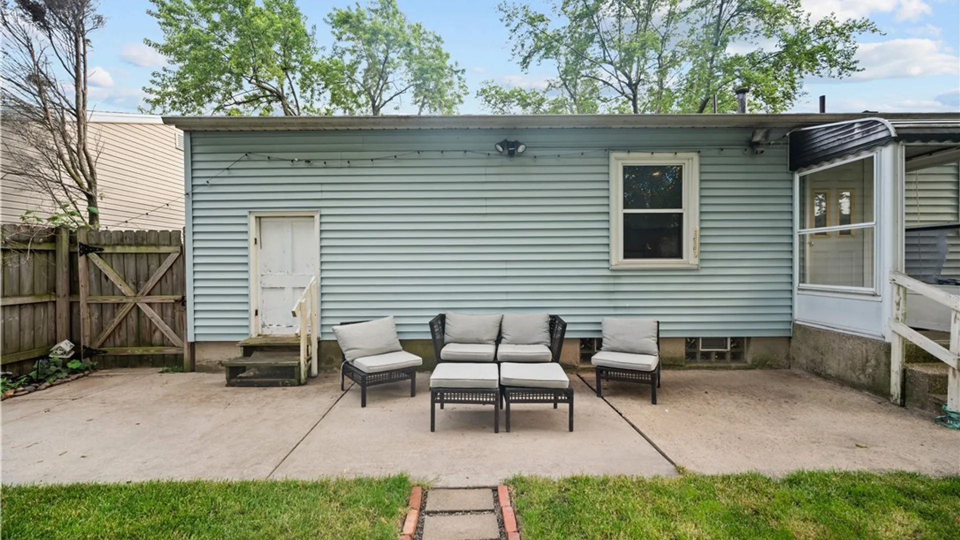 Property at 334 Desmond Drive, Tonawanda, NY 14150 34
