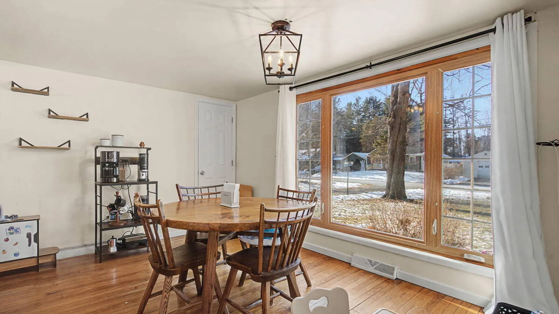 Property at 11 Cherry Lane, Guilderland, NY 12084 24