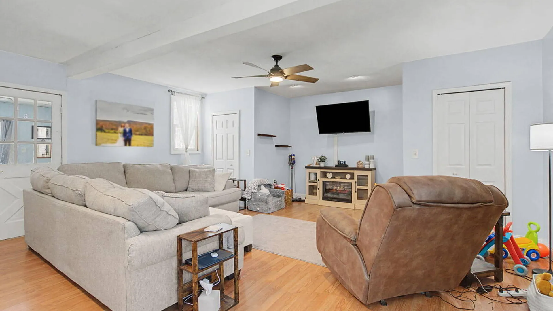 Property at 11 Cherry Lane, Guilderland, NY 12084 4