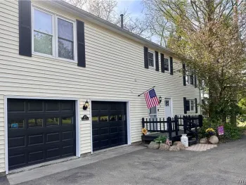 17 Prospect Street, Hanover, NY 14062