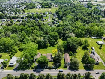 610 Webster Rd, Webster, NY 14580
