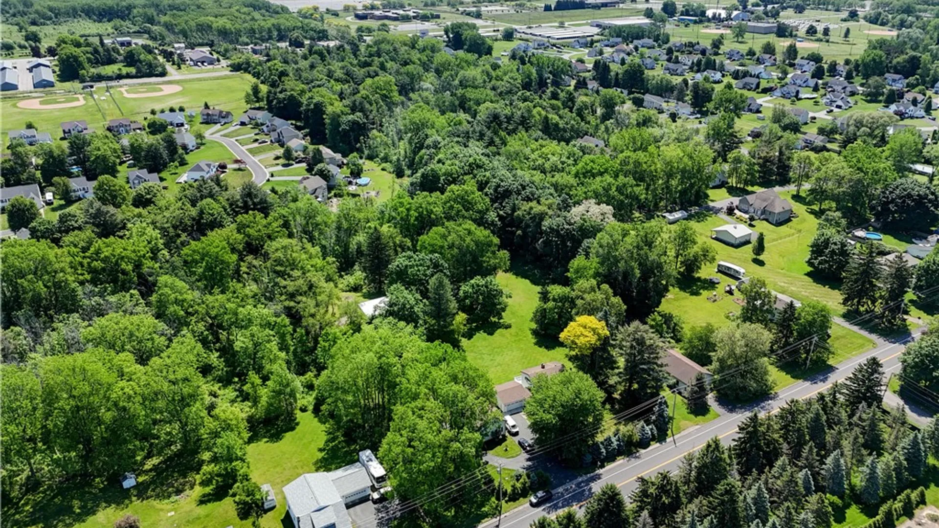 Property at 610 Webster Rd, Webster, NY 14580 3