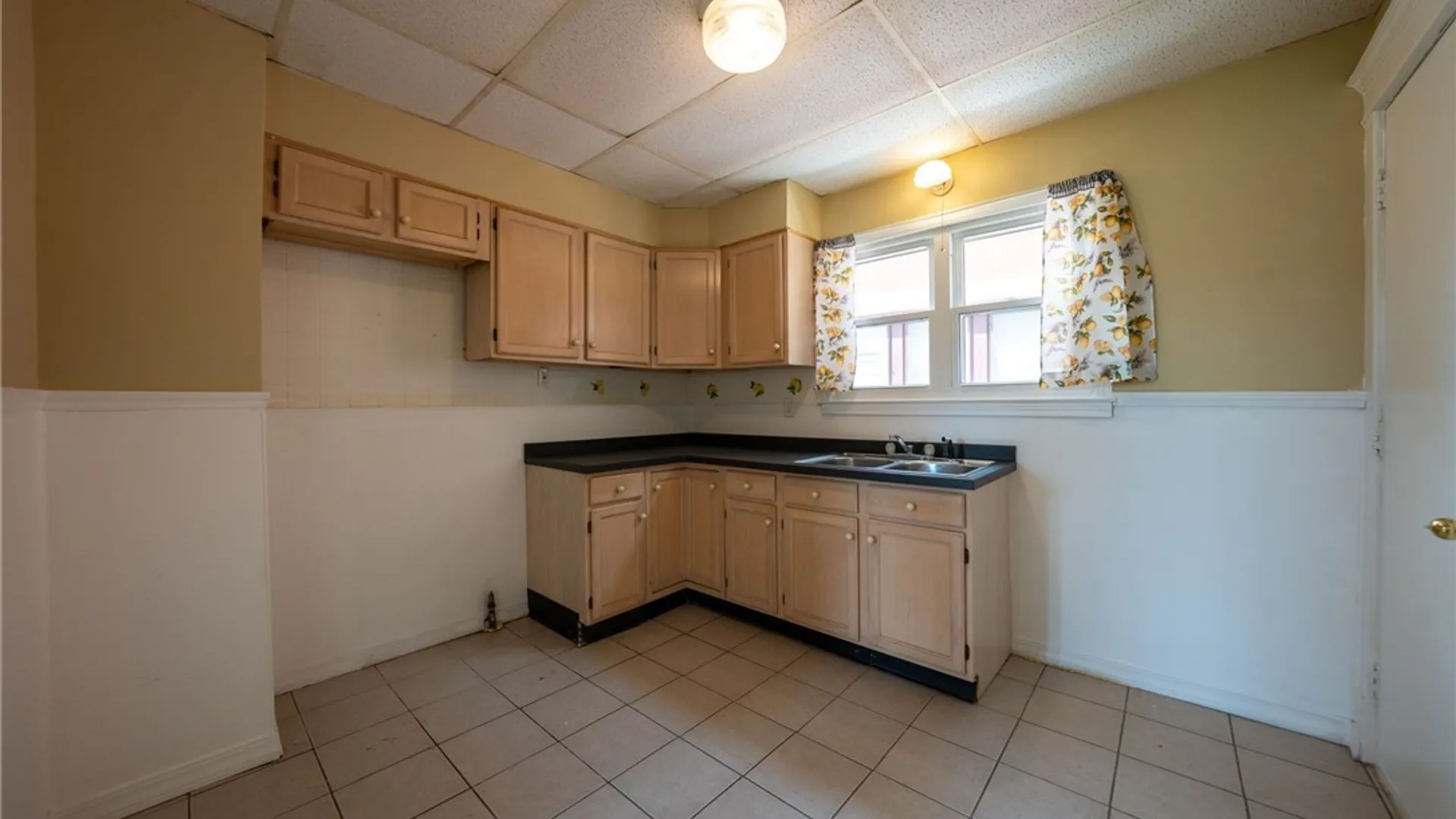 Property at 15 Andrews Avenue, Cheektowaga, NY 14225 21
