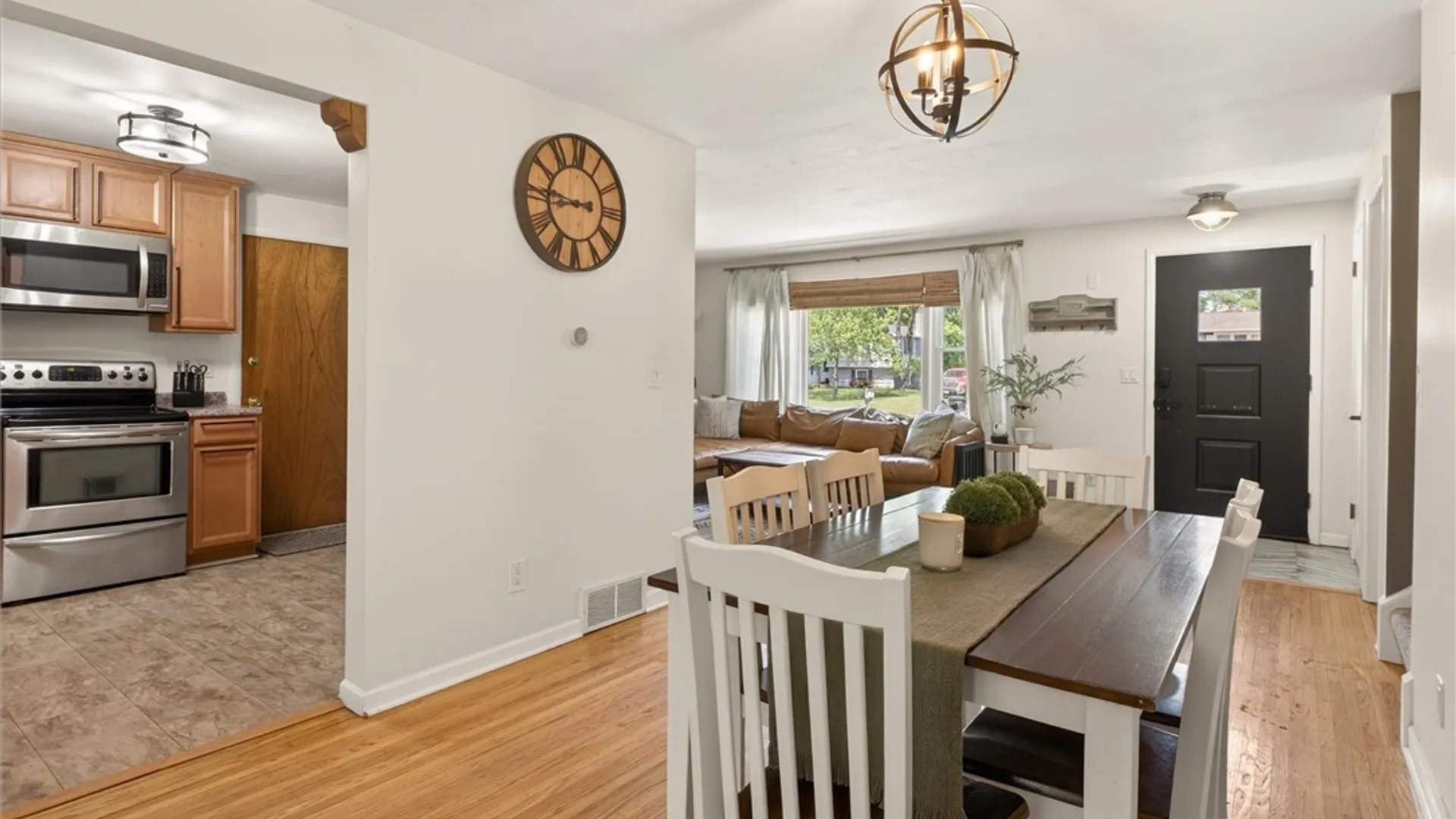 Property at 15 White Oak Lane, Perinton, NY 14450 10