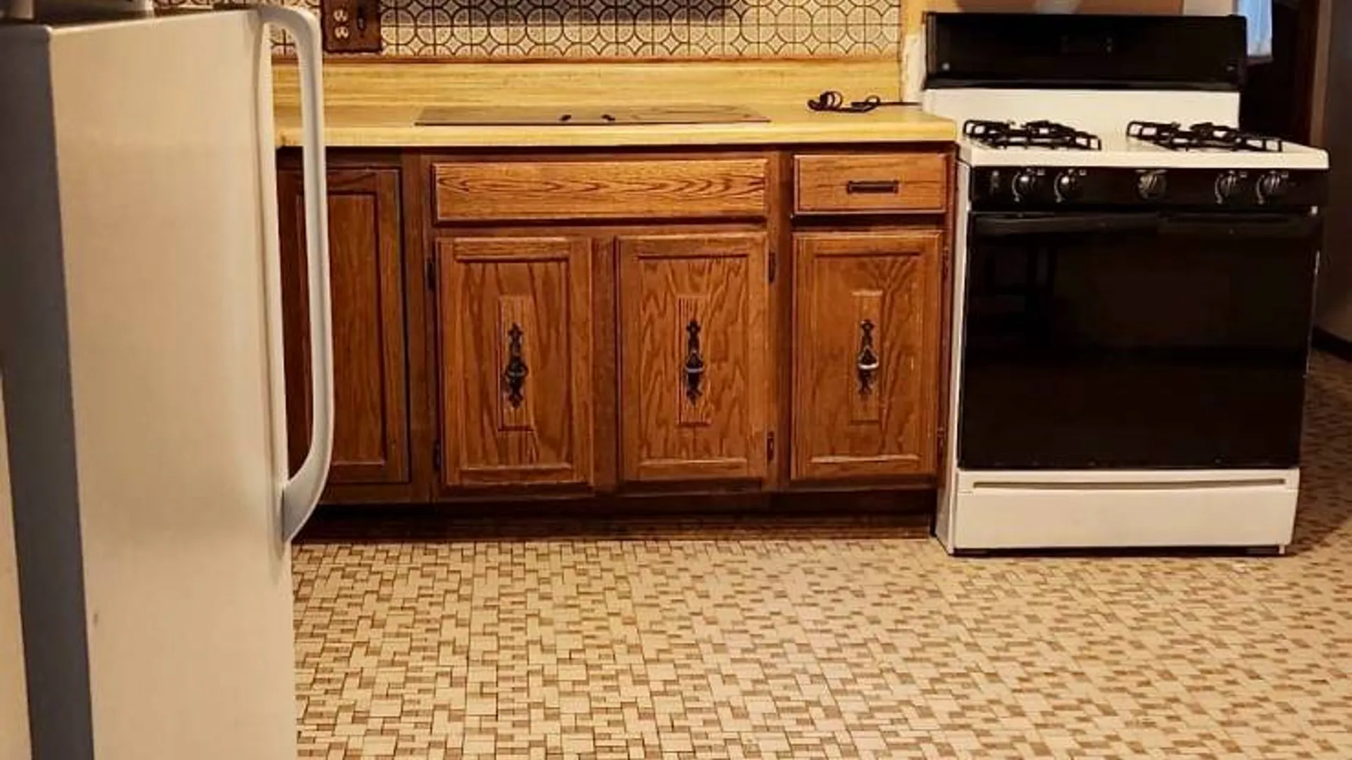 Property at 16 Mc Clellan Avenue, Amsterdam, NY 12010 3
