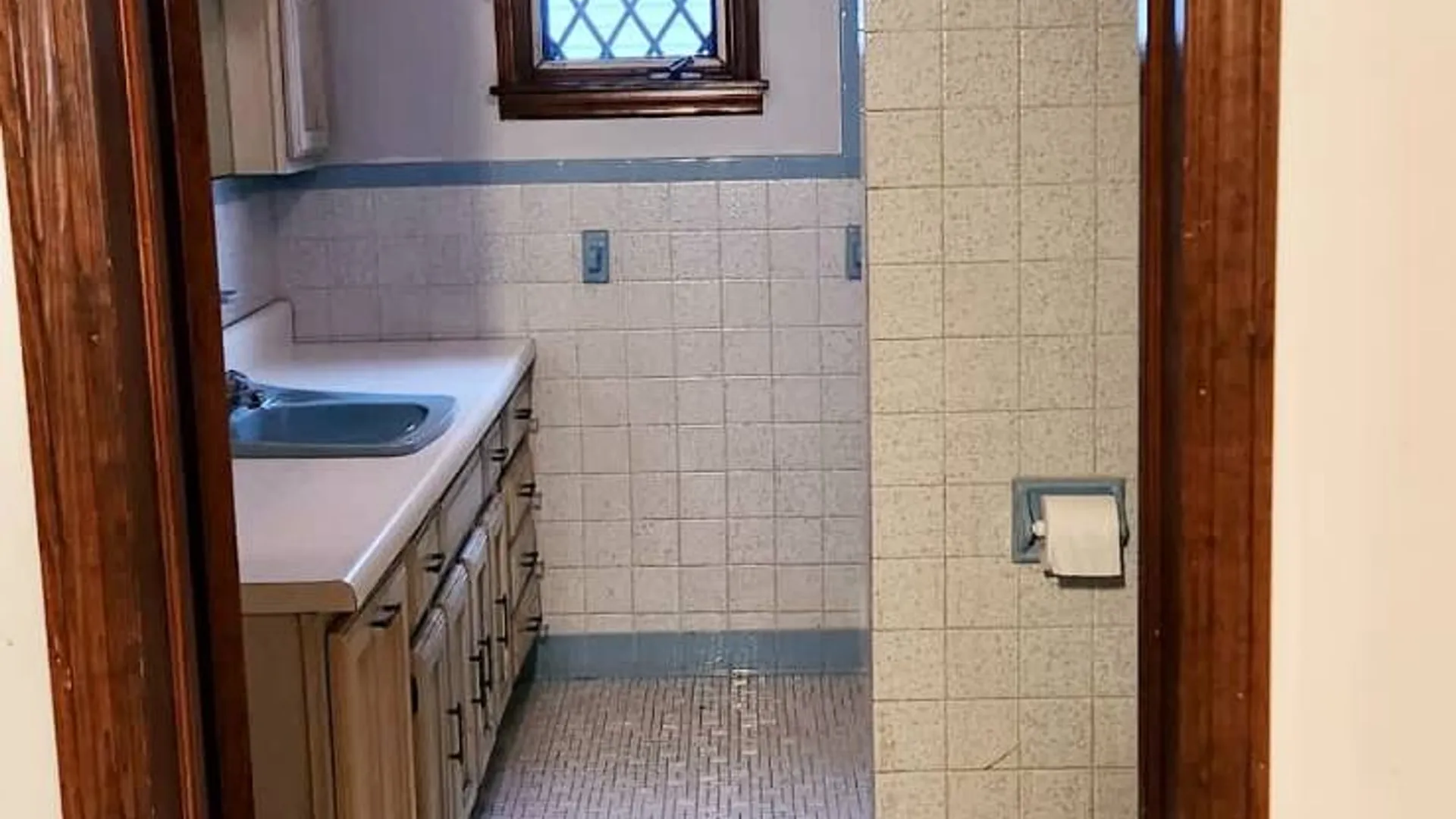 Property at 16 Mc Clellan Avenue, Amsterdam, NY 12010 5