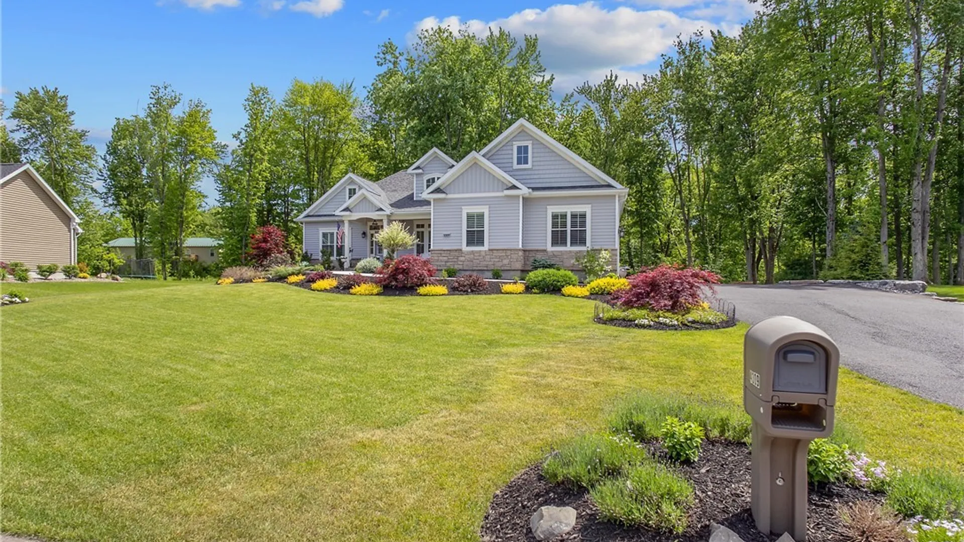 Property at 4309 Tiger Lily Path, Clay, NY 13090 40