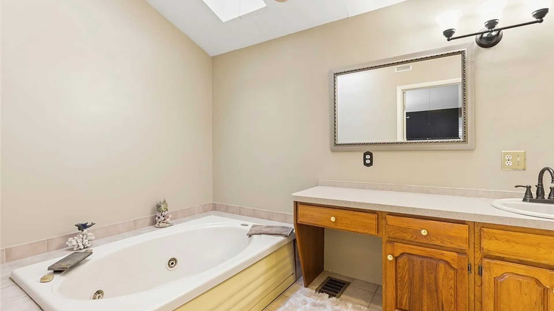 Property at 19 Millar Place, Lockport City, NY 14094 20