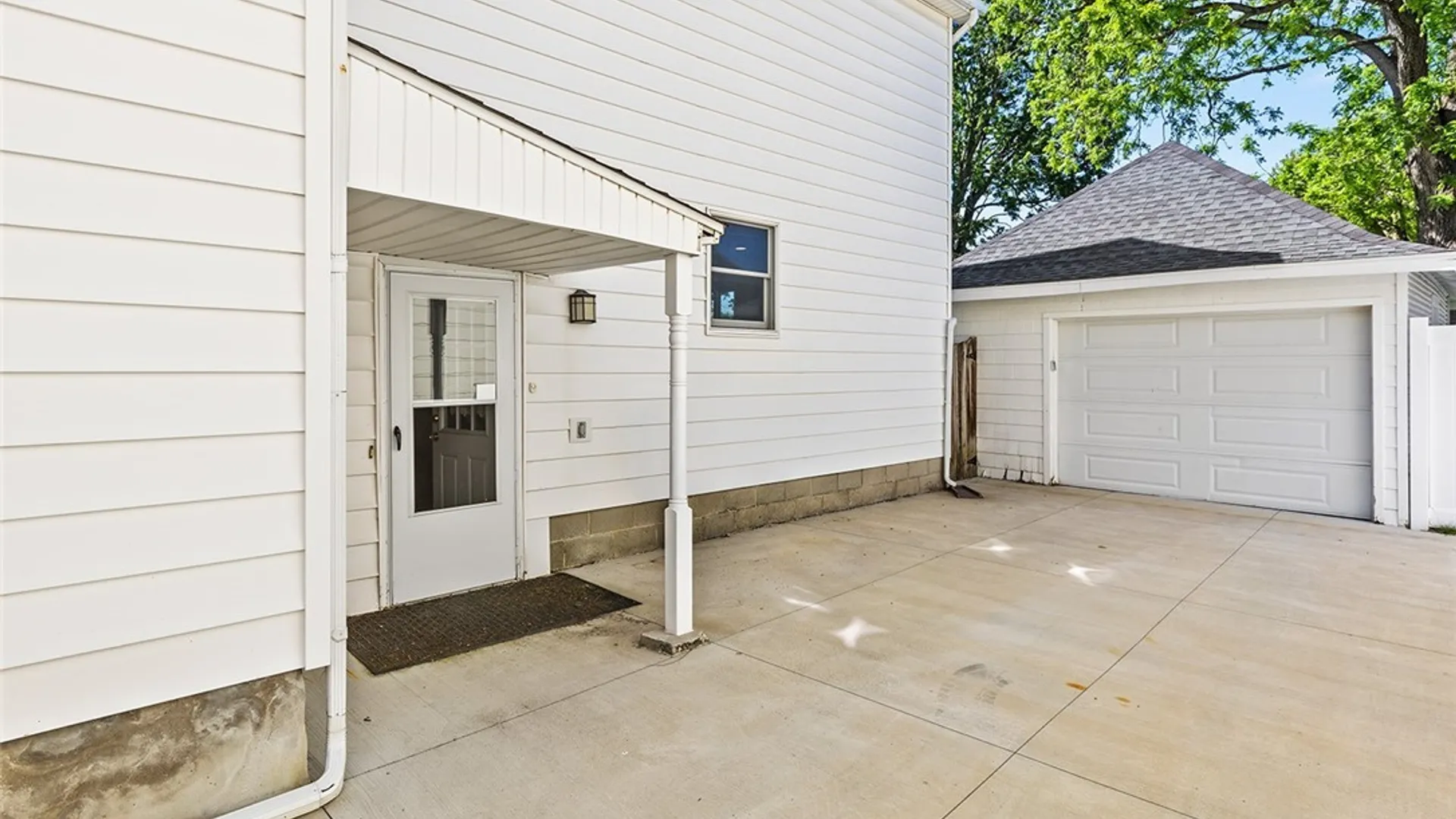 Property at 19 Millar Place, Lockport City, NY 14094 28