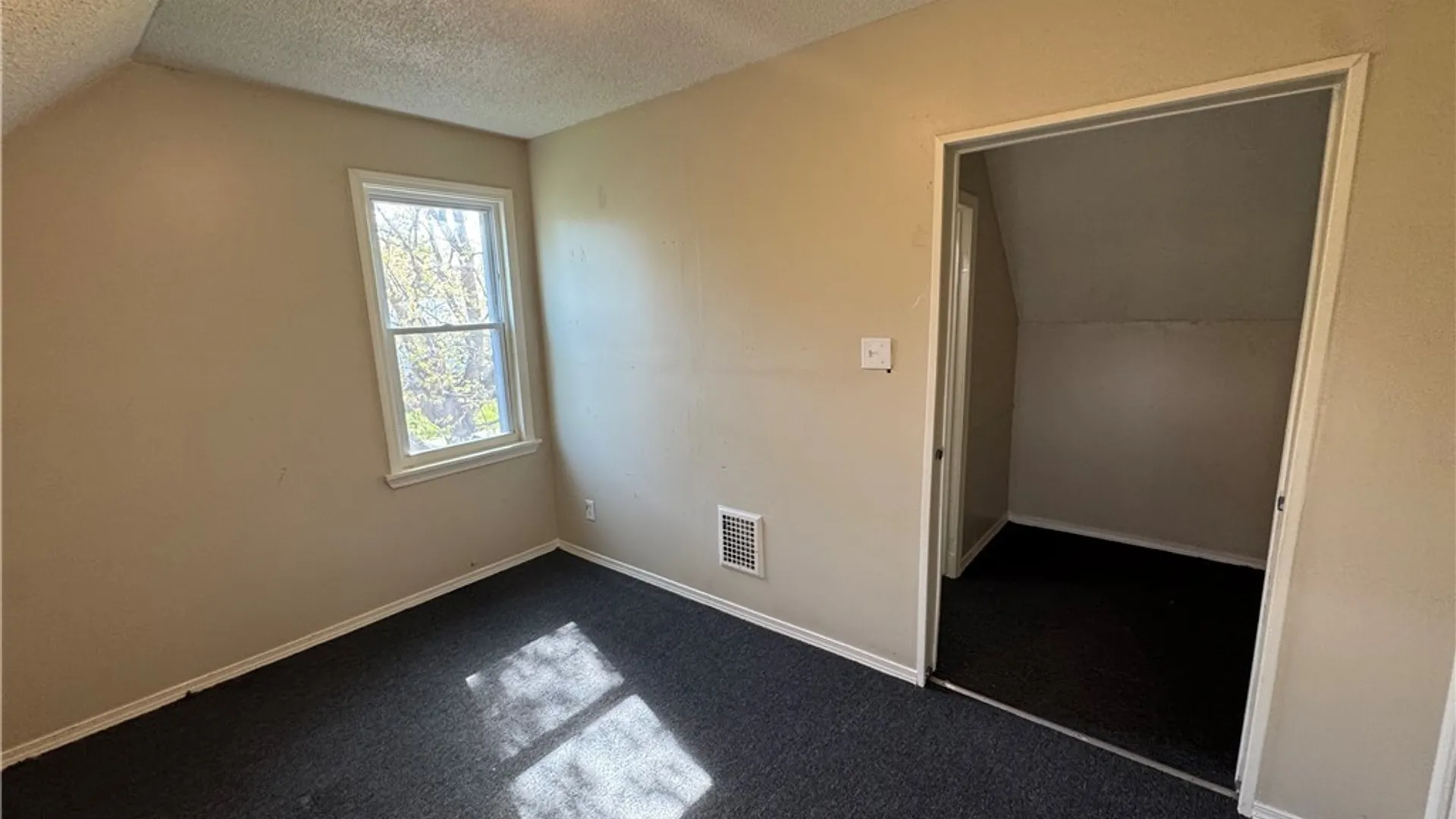 Property at 745 19th Street, Niagara Falls, NY 14301 8