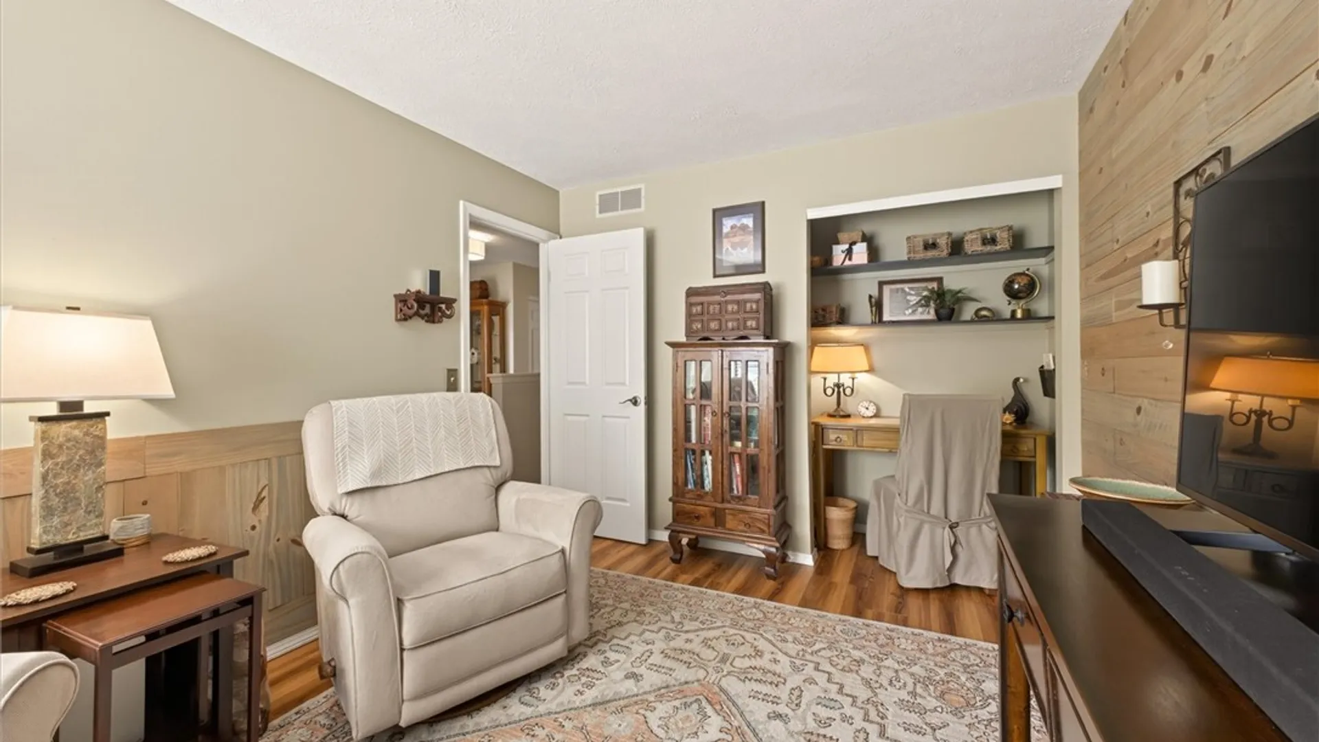 Property at 21 Kettering Drive, Greece, NY 14612 15