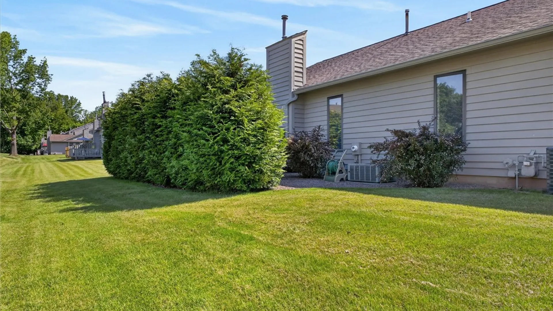 Property at 21 Kettering Drive, Greece, NY 14612 8